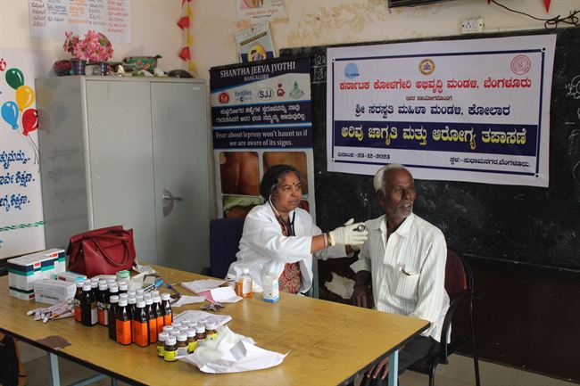 Community health check-up camp in Sudhamanagar